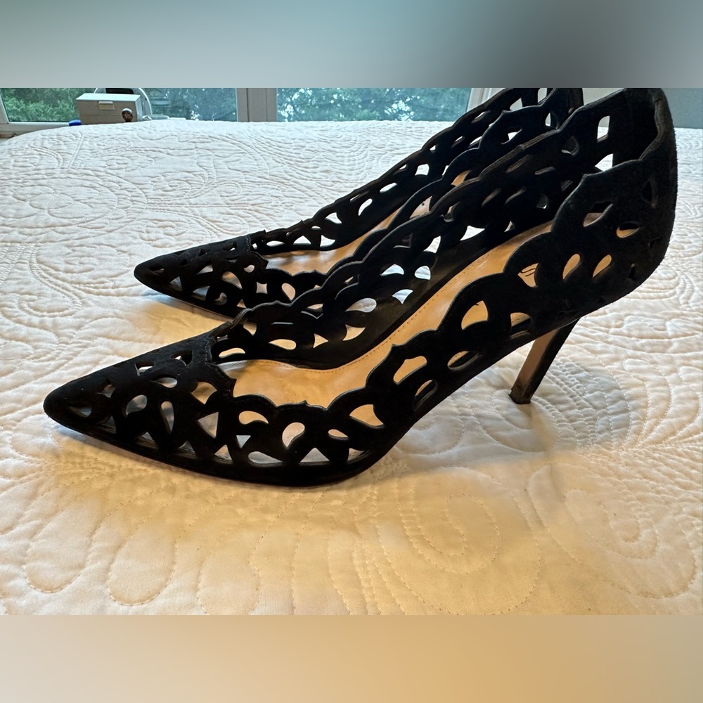 Via Spiga black pumps. Size 10M
